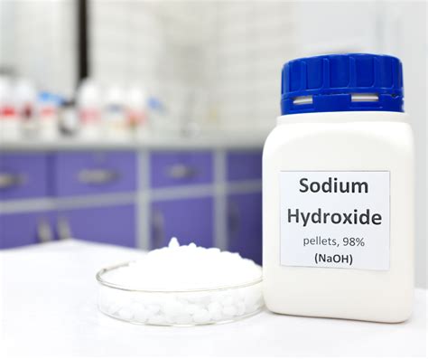  Sodium Hydroxide: Essential for Soap Making and Versatile Industrial Applications!